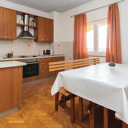 Two-bedroom In Apartment *